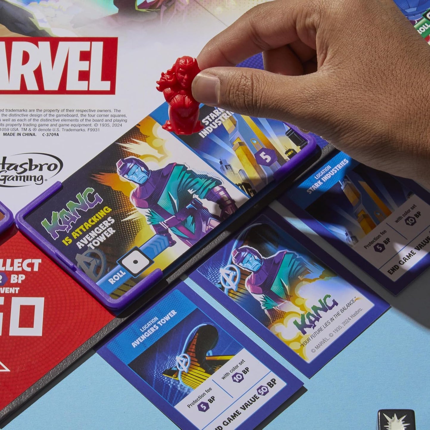 Monopoly Flip Edition: Marvel Board Game | Ages 8 and Up | 2 to 4 Players | Family Board Games for Kids, Teens, and Adults